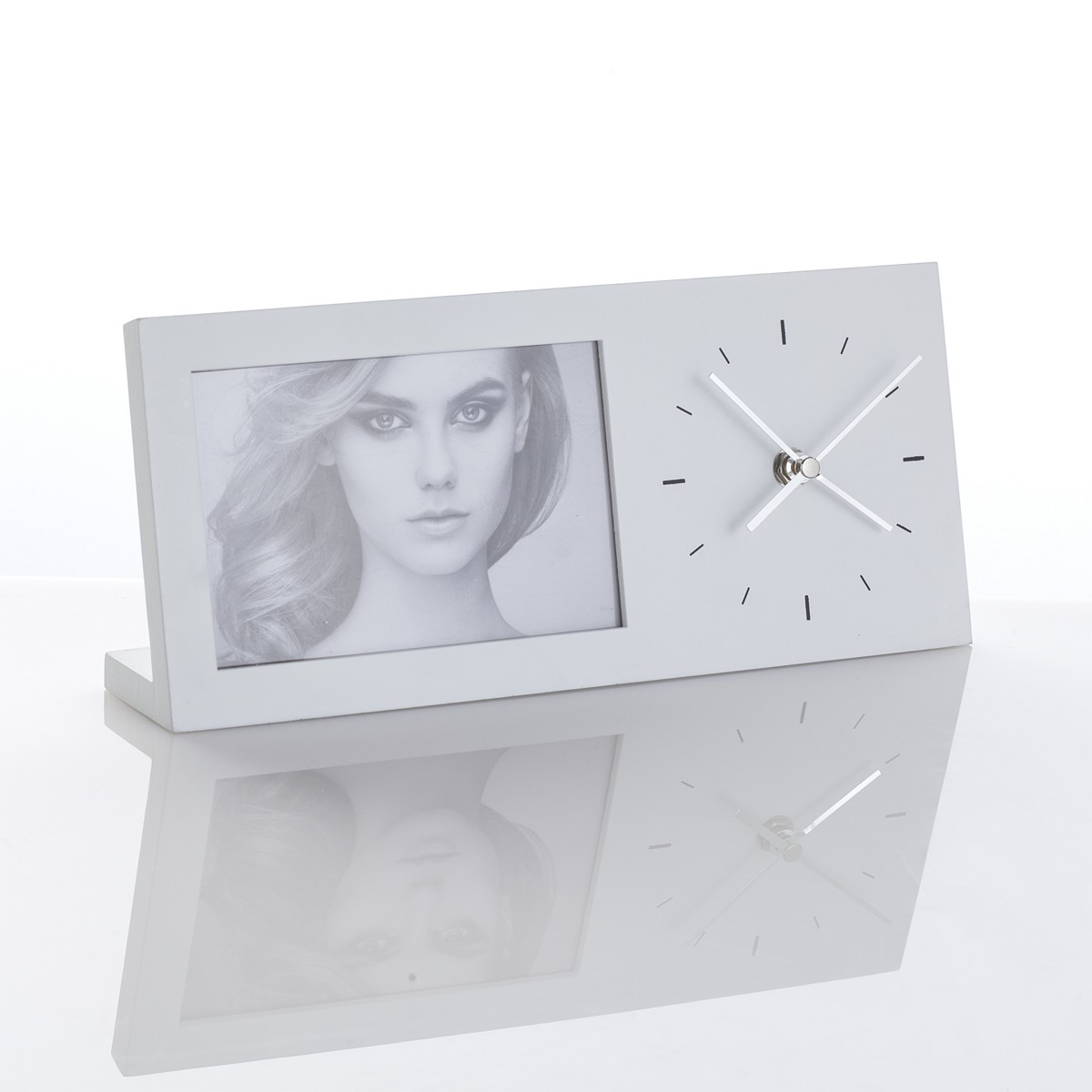 Porte-photo de table Lilly avec horloge. laqué blanc mat. H.12. L.29. P.55 cm