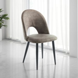 Fauteuil rembourré gris vieilli Nail. en similicuir gris vieilli et métal noir mat. 48 x 54 x 87 cm (hauteur)