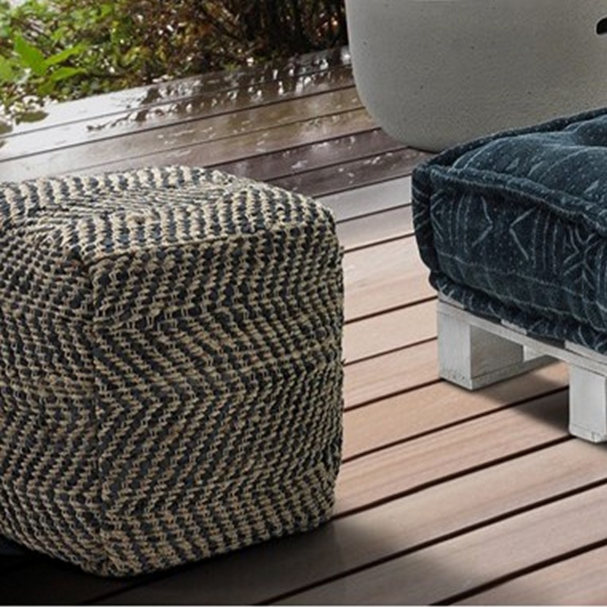 Pouf Nagar-c en jute tissé naturel et noir 45x45xH.45 cm