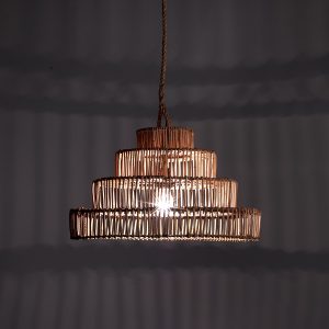 Lustre tour en rotin naturel. 50 x 35 cm