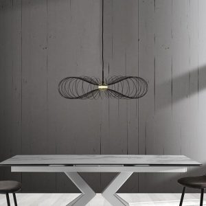 Lustre LED Infinity en fils métalliques peints en noir brillant. câble ajustable. diamètre 70 cm. hauteur 17 cm