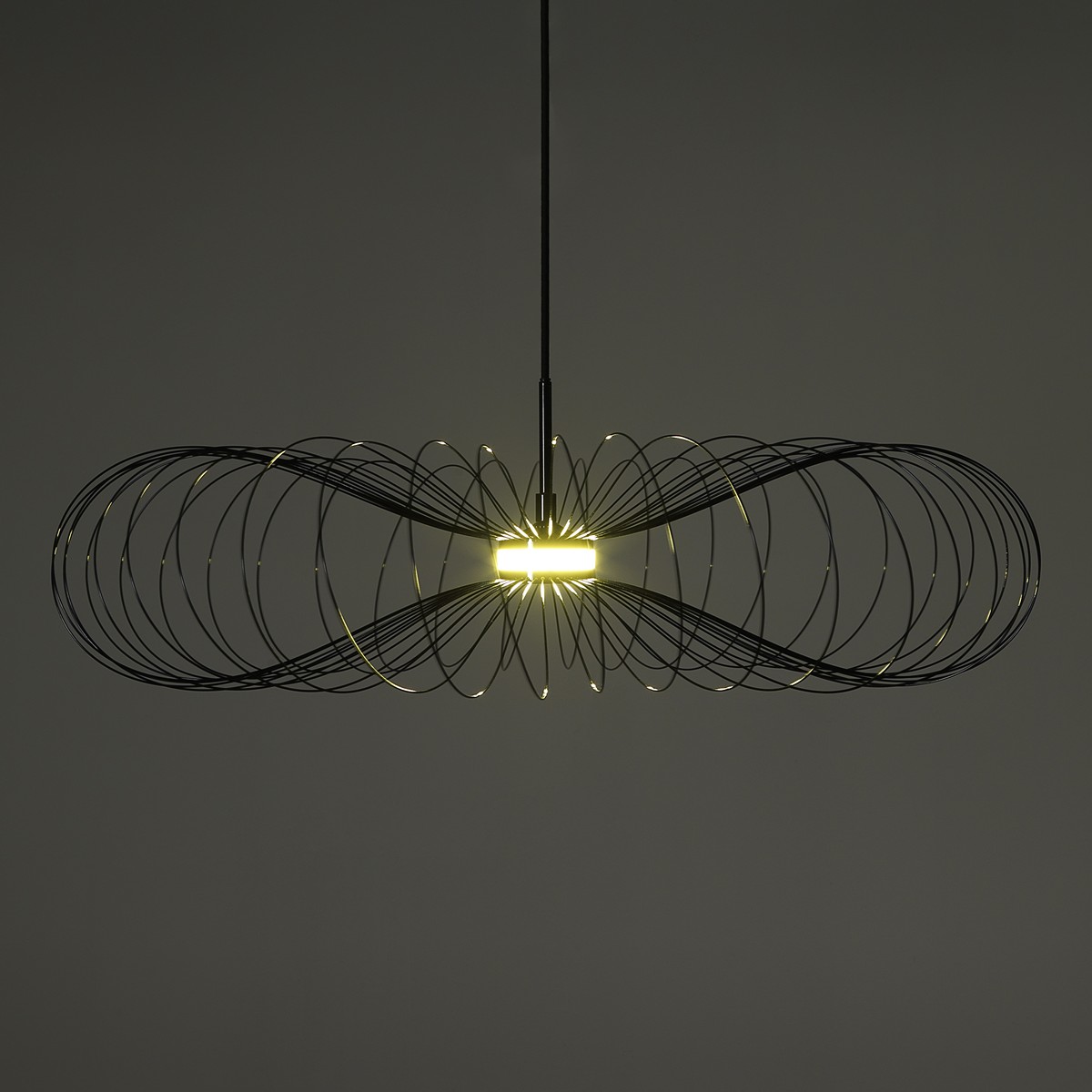 4455_3_Lampadario_LED_INFINITY_in_fili_di_metallo_verniciato_Nero_lucido_filo_regolabile_d70_h17_cm.jpg