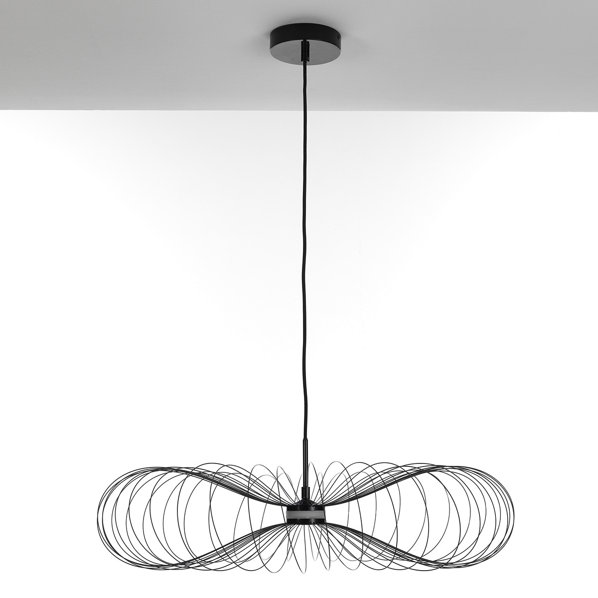 4455_6_Lampadario_LED_INFINITY_in_fili_di_metallo_verniciato_Nero_lucido_filo_regolabile_d70_h17_cm.jpg