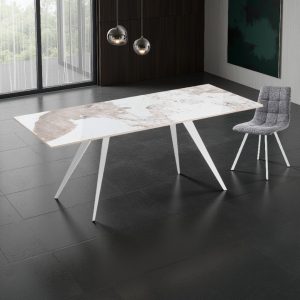 Table extensible MICCIU WHITE ONICE MARBLE. piètement blanc mat. plateau en céramique. finition marbre onyx brillant. H. 75 x P. 81 x L. 140 x 170 x 200 cm