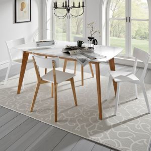 Table Kyra. plateau blanc mat et pieds en bois massif finition chêne. 160 x 90 cm