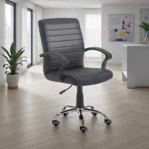 Chaise de bureau haute et pivotante Pany noire. en similicuir noir avec roulettes. dimensions 57 x 62 cm. hauteur 94/104 cm.