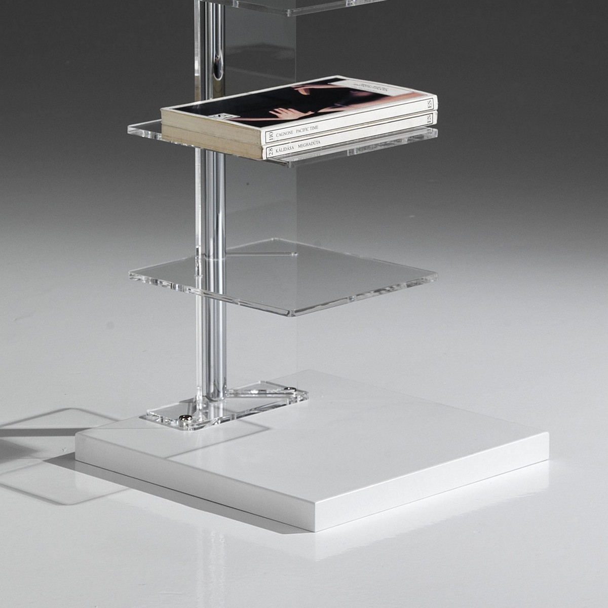 3268_5_Libreria_a_colonna_SHEER_10_Ripiani_in_Acrilico_Trasparente_e_Metallo_Cromato_30x30xh148_cm.jpg
