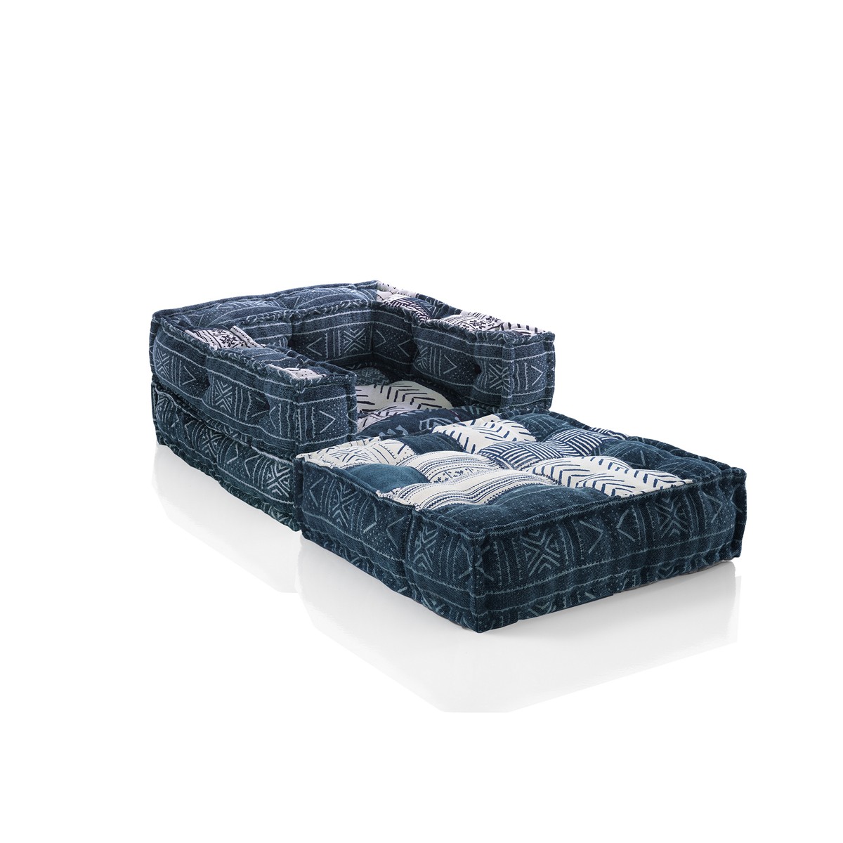 4569_2_Poltrona_Chaise_LongueYARA_WHITE_BLUE_PATCH_composizione_44_rivestimento_Cotone_100PC_patchwork_Blu_e_Bianco_80x80xh60_cm.jpg