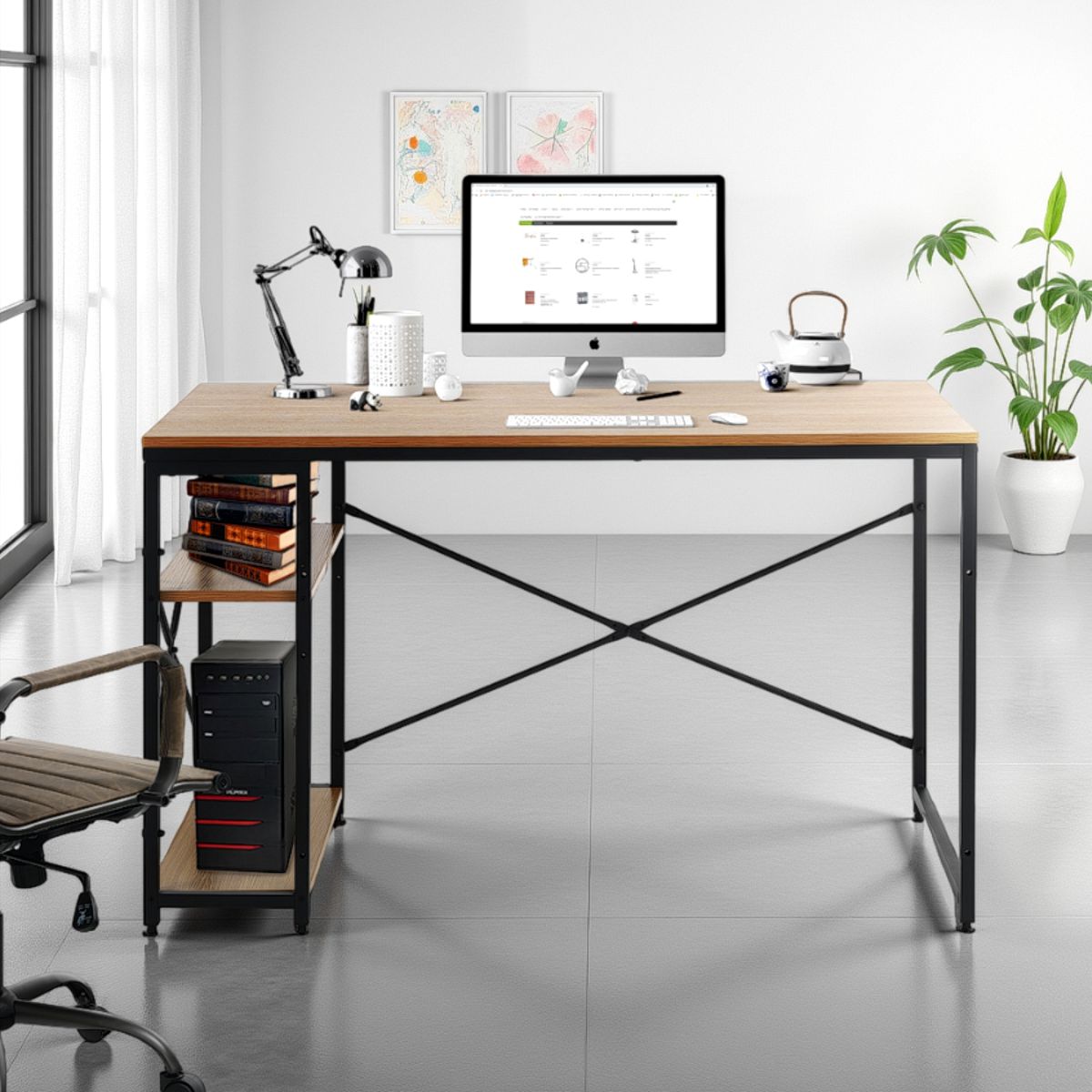 Bureau Cukin evo en acier noir mat avec plateau en hêtre et 2 étagères
